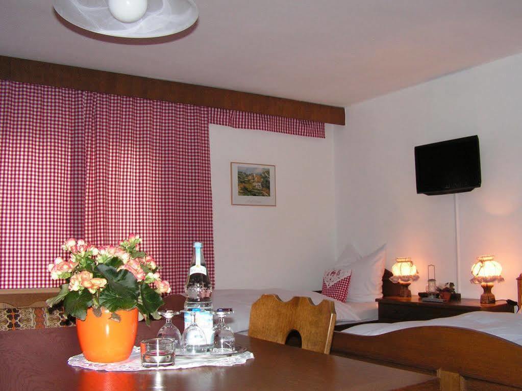 Hotel Garni Haus Alpine - Chiemgau Karte Inkl Ruhpolding Exterior foto